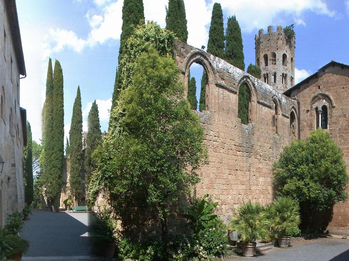 Hotel La Badia Di Orvieto Exterior photo