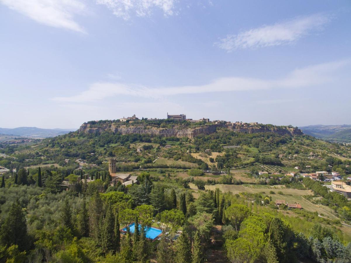 Hotel La Badia Di Orvieto Exterior photo